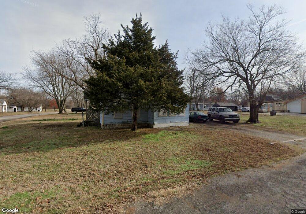 1630 Felix Ave, Parsons, KS 67357 - photo 1