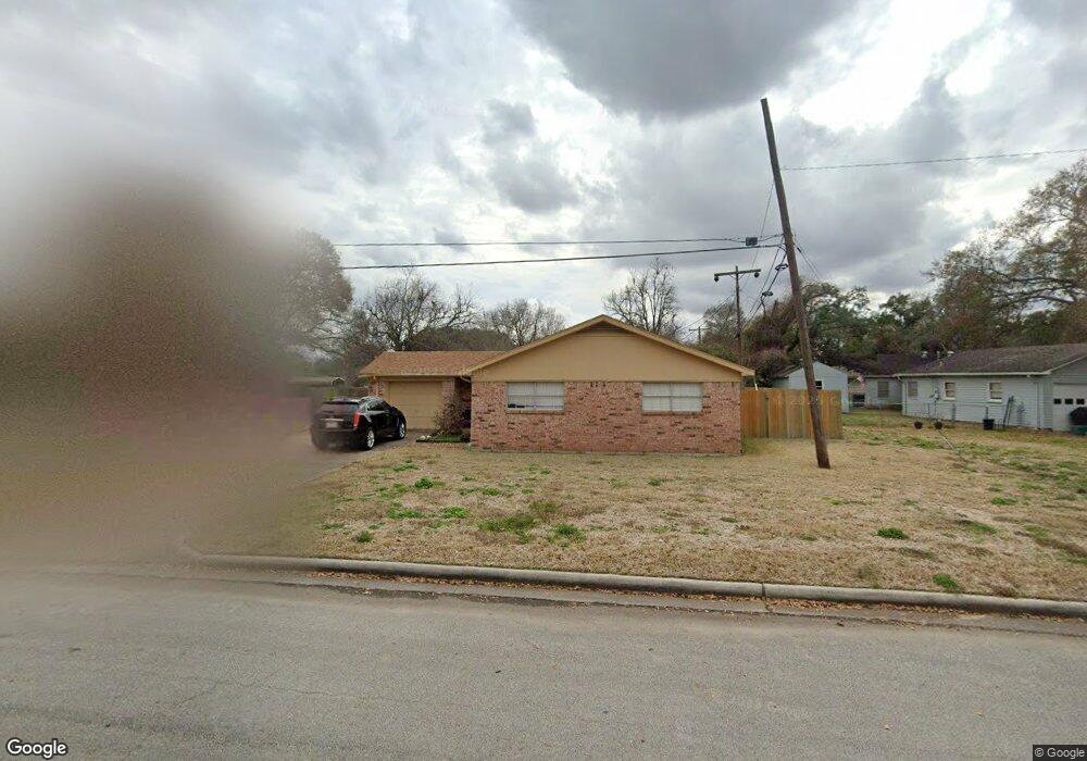 1301 Pecan Ave, Richmond, TX 77469 - photo 1