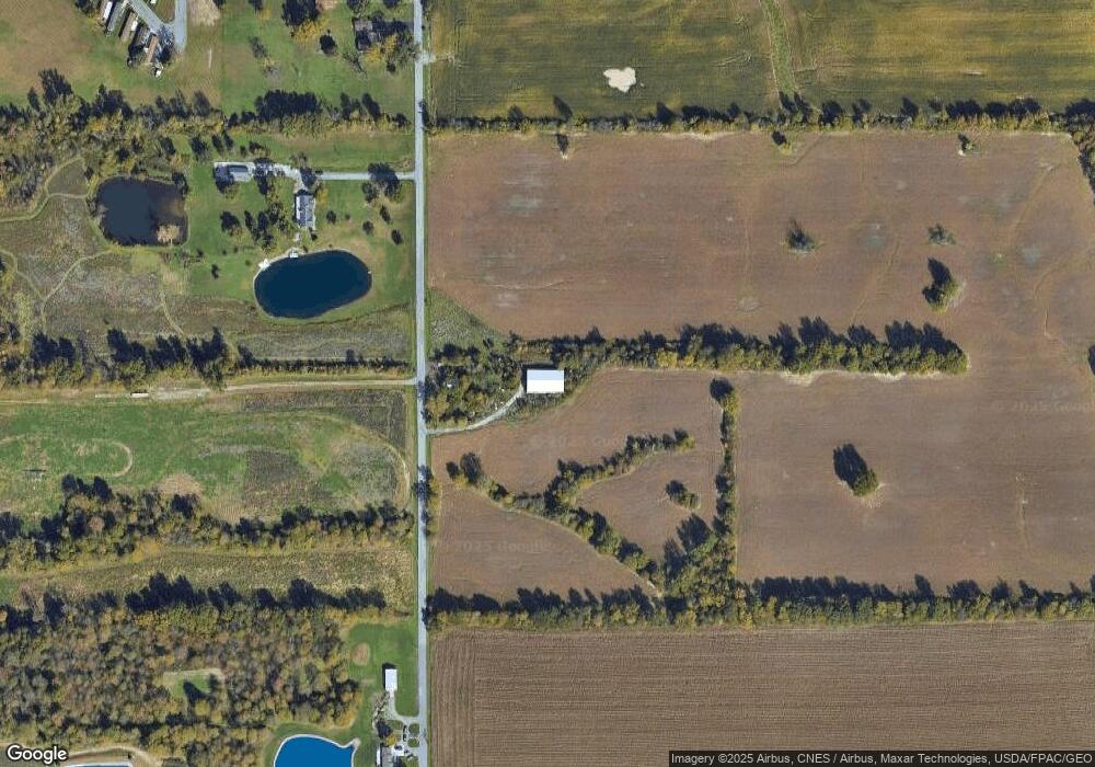 4307 Delong Rd, Lima, OH 45806 - photo 1