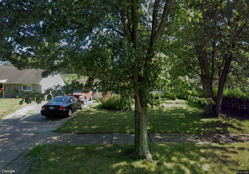 4910 Richelieu Ave, Sheffield Lake, OH 44054 - photo 1