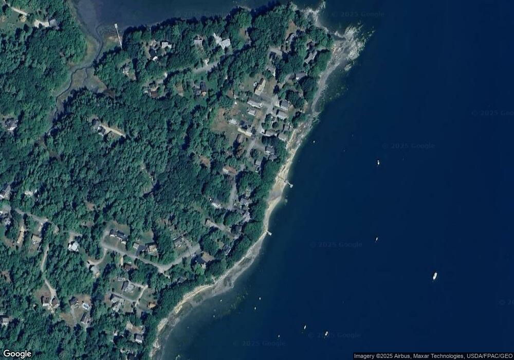 96 Maquoit Dr, Freeport, ME 04032 - photo 1