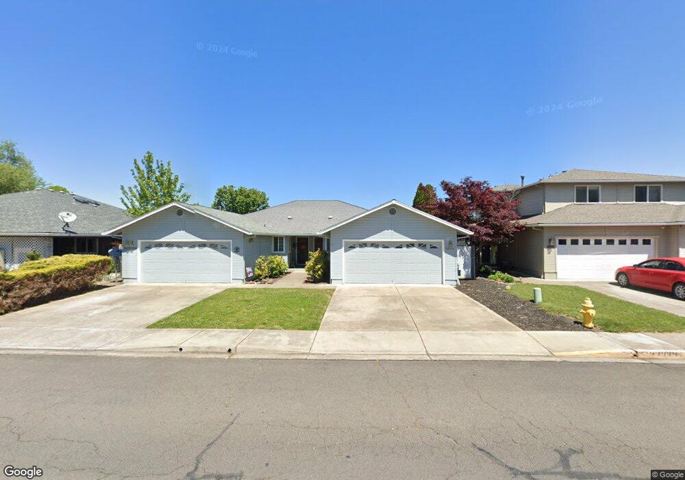 1029 Hopkins Rd, Central Point, OR 97502 - photo 1