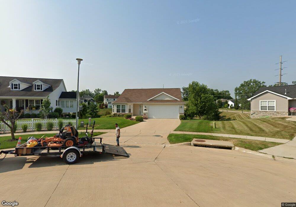 3611 Forest Valley Ct, Cedar Rapids, IA 52411 - photo 1