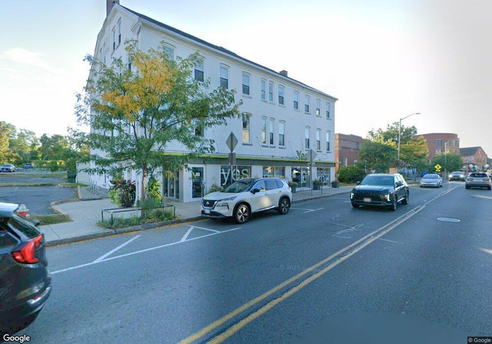 196 Pleasant St, Northampton, MA 01060 - photo 1