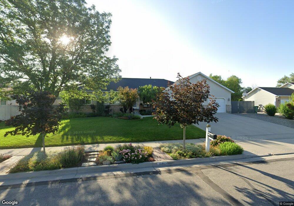 12337 S Laurel Chase Dr, Riverton, UT 84065 - photo 1