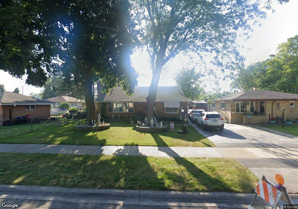 842 S Fulton Ave, Waukegan, IL 60085 - photo 1