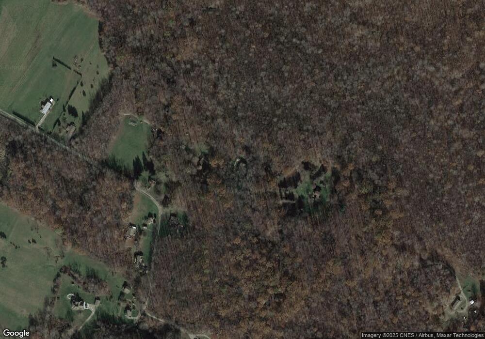 121 Earth Ln, Latrobe, PA 15650 - photo 1