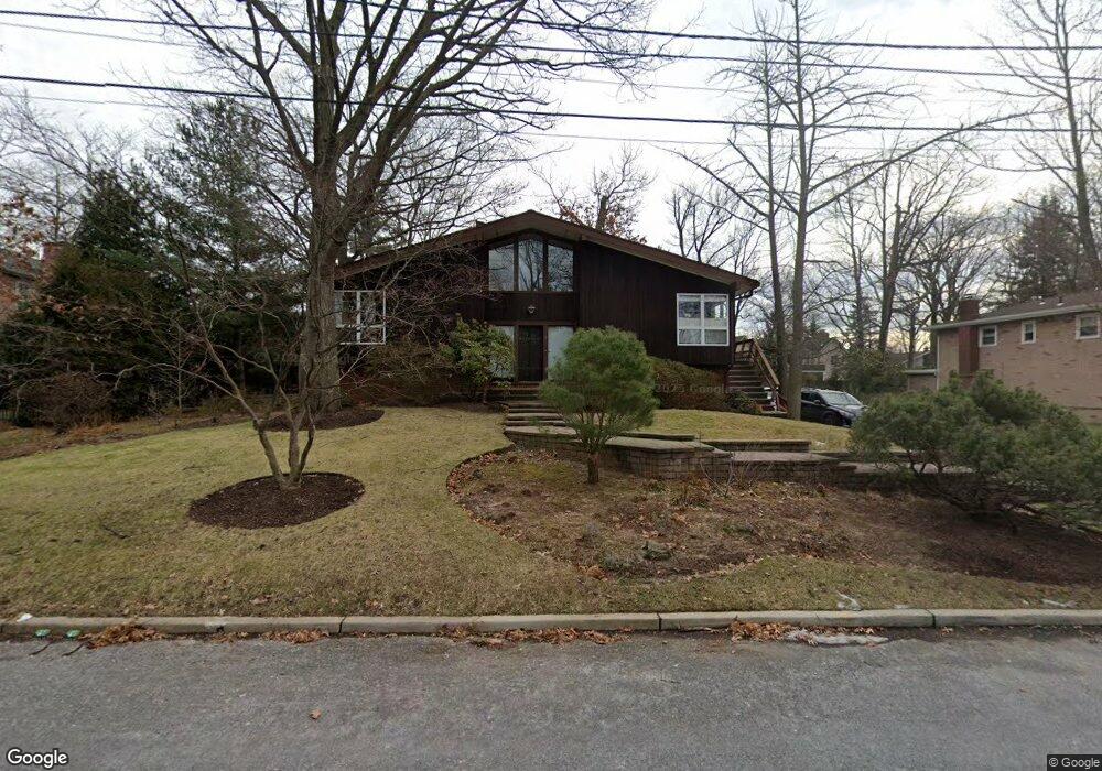 6 Ellington Place, Englewood Cliffs, NJ 07632 - photo 1