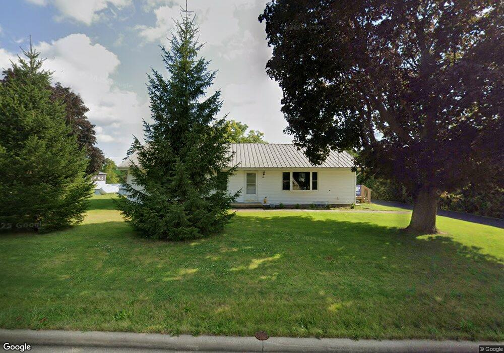 135 East St, Potosi, WI 53820 - photo 1