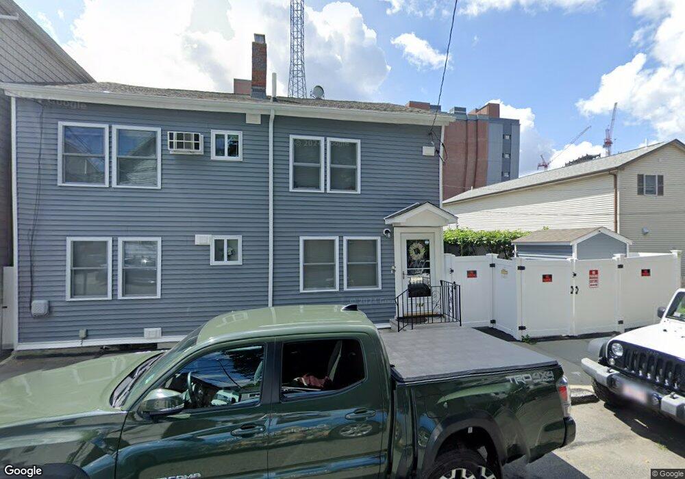 164 Charles St, Cambridge, MA 02141 - photo 1