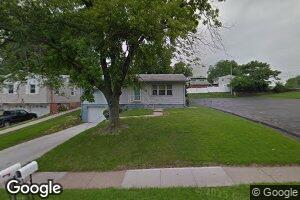 5614 N 69th St, Omaha, NE 68104
