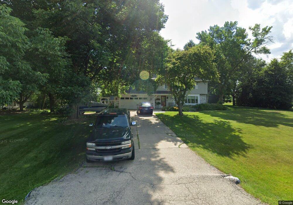 W268N5941 Mountain Meadows Dr, Sussex, WI 53089 - photo 1