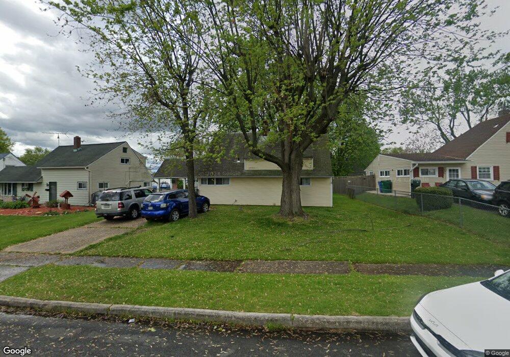 15 Azalea Ln, Levittown, PA 19055 - photo 1