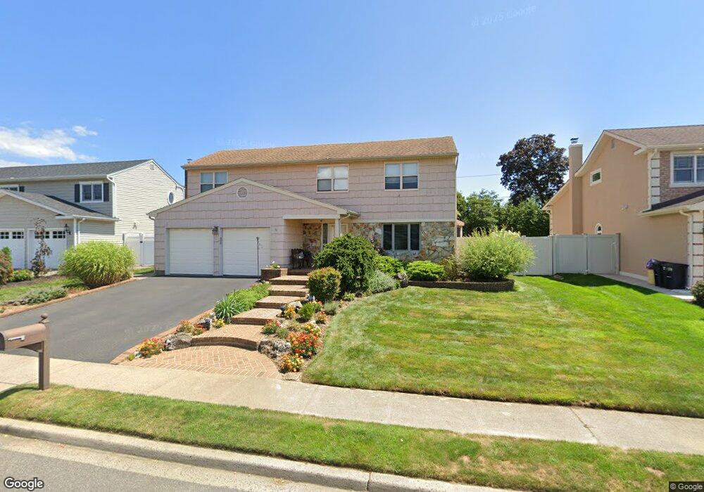 28 Ruth Place, Plainview, NY 11803 - photo 1