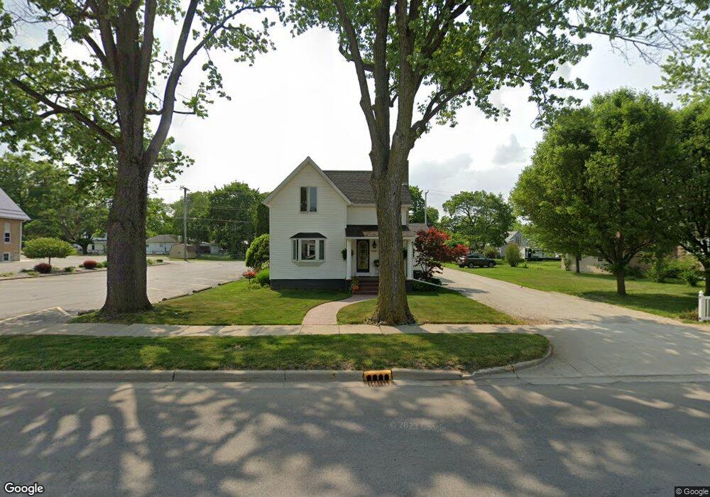 556 N Main St, Nappanee, IN 46550 - photo 1