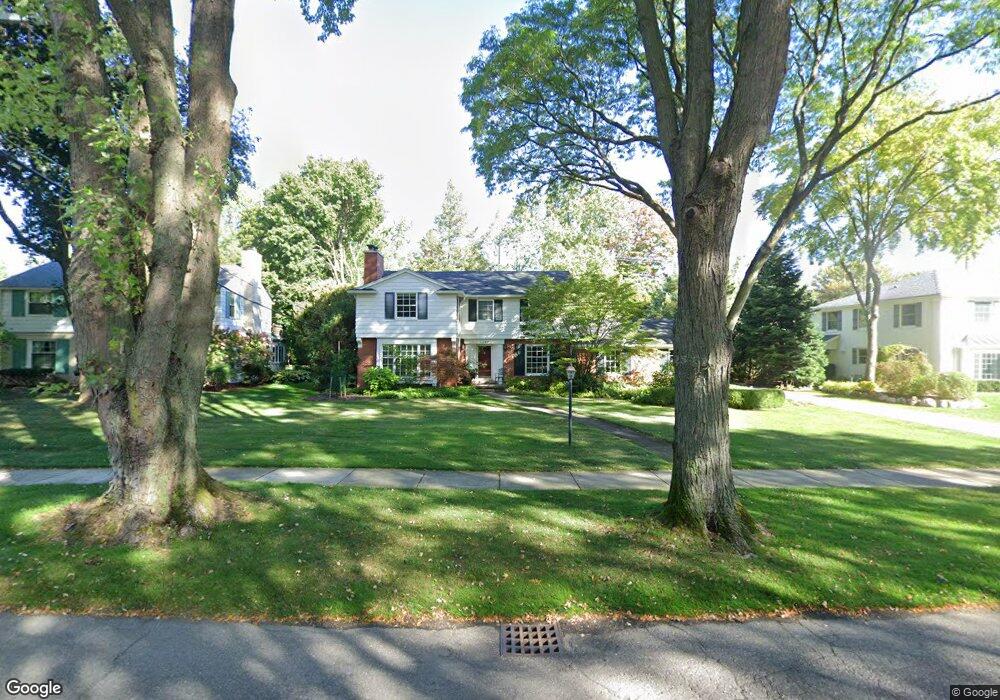 3340 Bradway Blvd, Bloomfield Hills, MI 48301 - photo 1