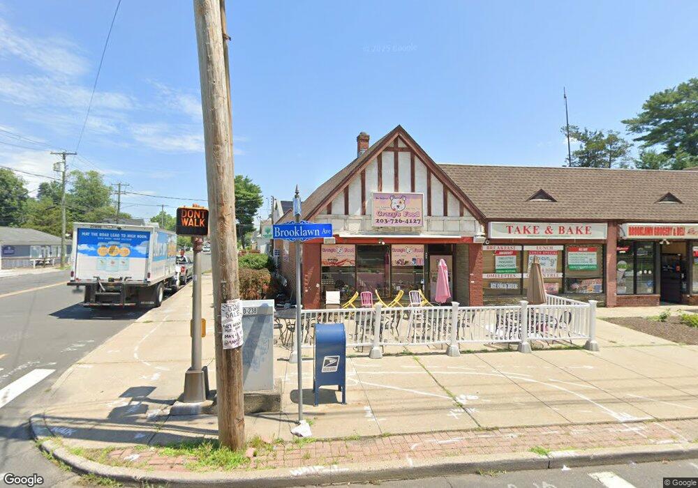 666 Brooklawn Ave, Bridgeport, CT 06604 - photo 1