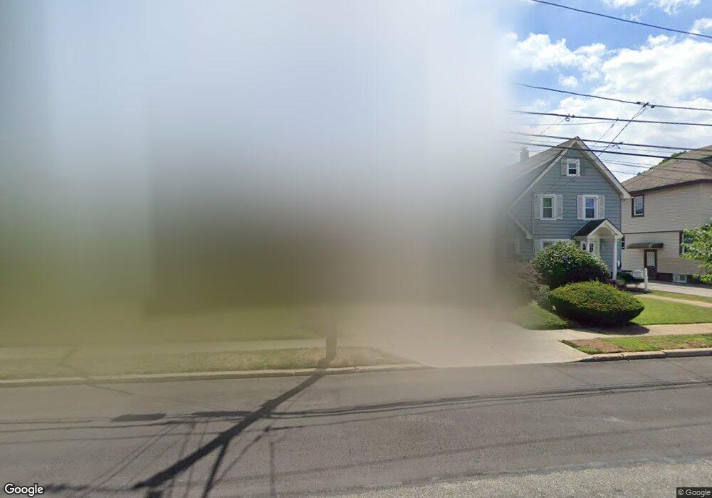 48 Allen St, Lynbrook, NY 11563 - photo 1