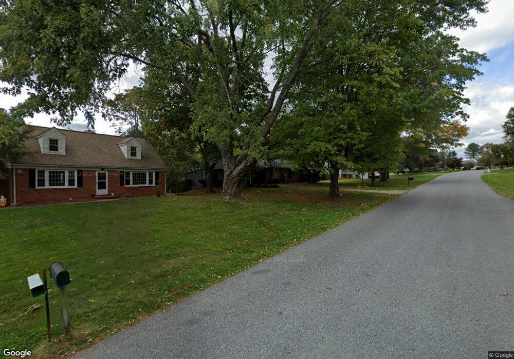 6602 Carroll Highlands Rd, Sykesville, MD 21784 - photo 1