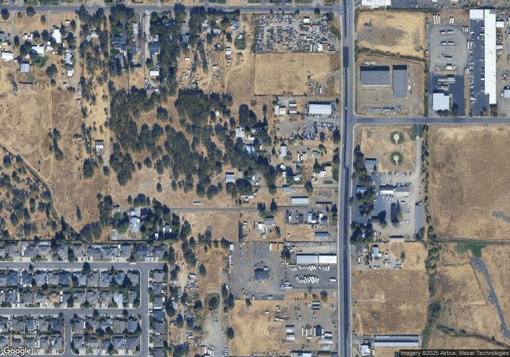 5323 Table Rock Rd, Central Point, OR 97502 - photo 1