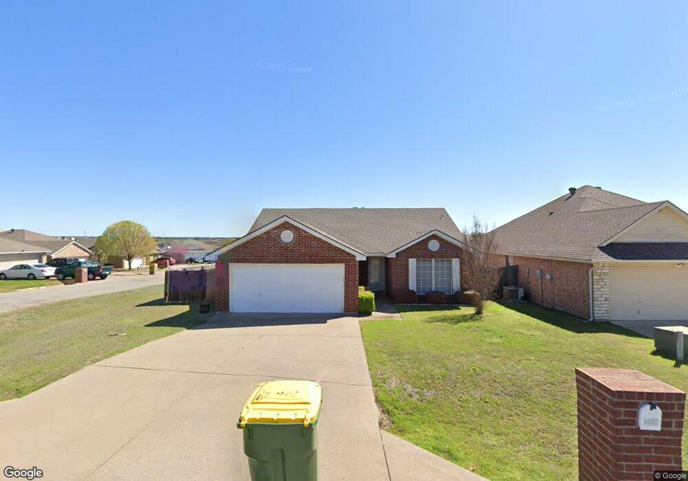 815 Rambling Ct, Granbury, TX 76049 - photo 1