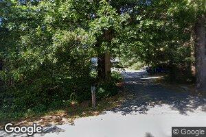 54 Brook St, Dunstable, MA 01827