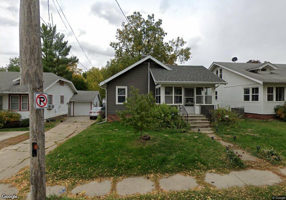 320 W 8th St S, Newton, IA 50208 - photo 1