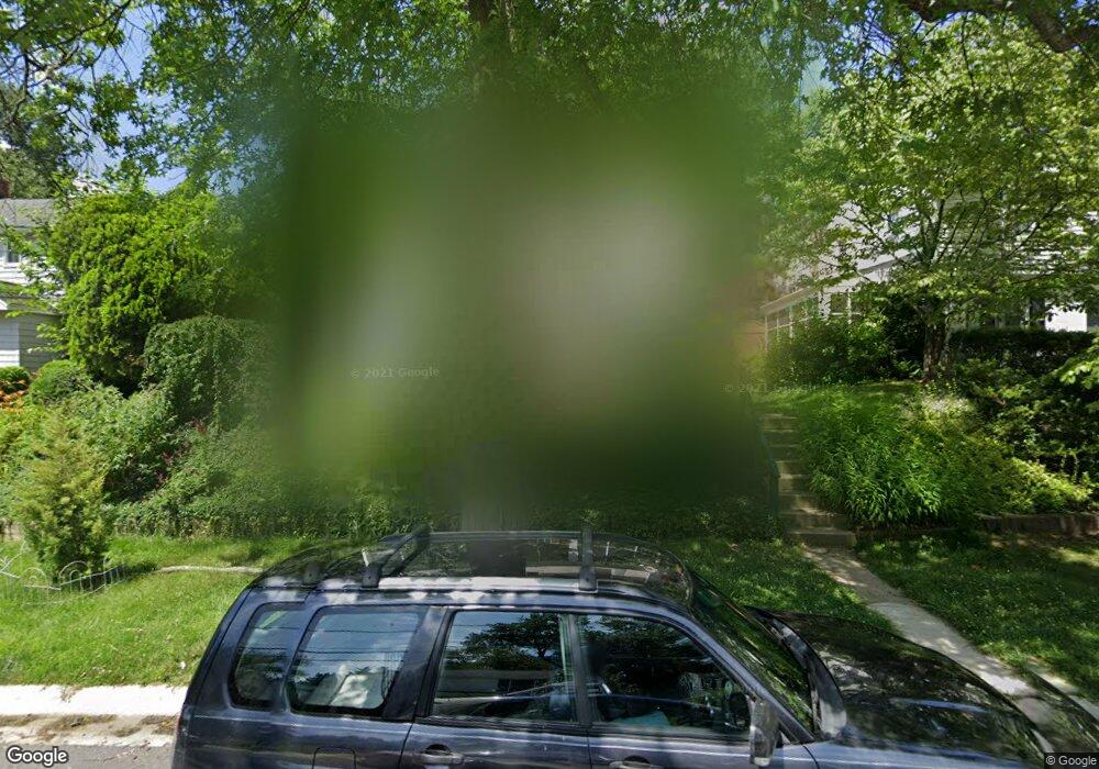 7908 Chelton Rd, Bethesda, MD 20814 - photo 1