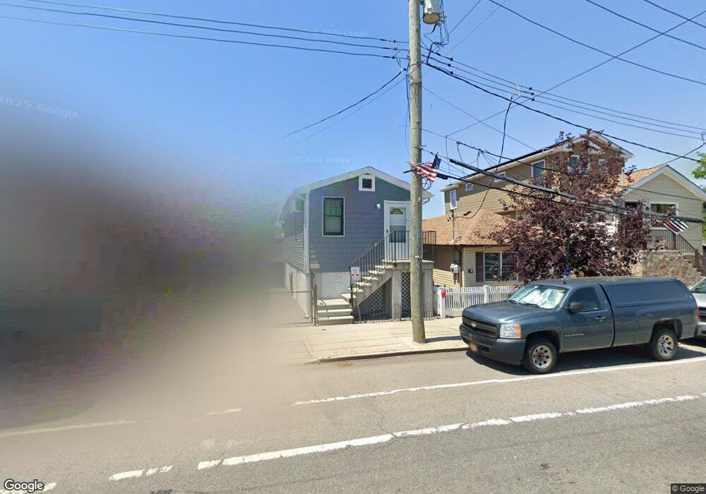 1113 Cross Bay Blvd, Broad Channel, NY 11693 - photo 1