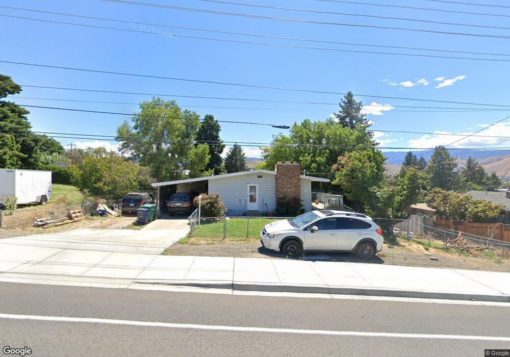 1110 5th St NE, East Wenatchee, WA 98802 - photo 1