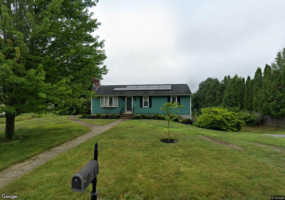 4 Thornapple Cir, Rutland, MA 01543 - photo 1