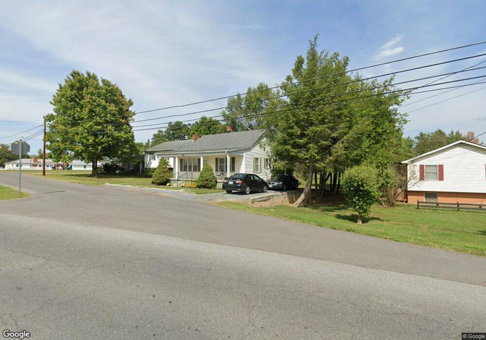 211 Fairview Rd, Luray, VA 22835 - photo 1