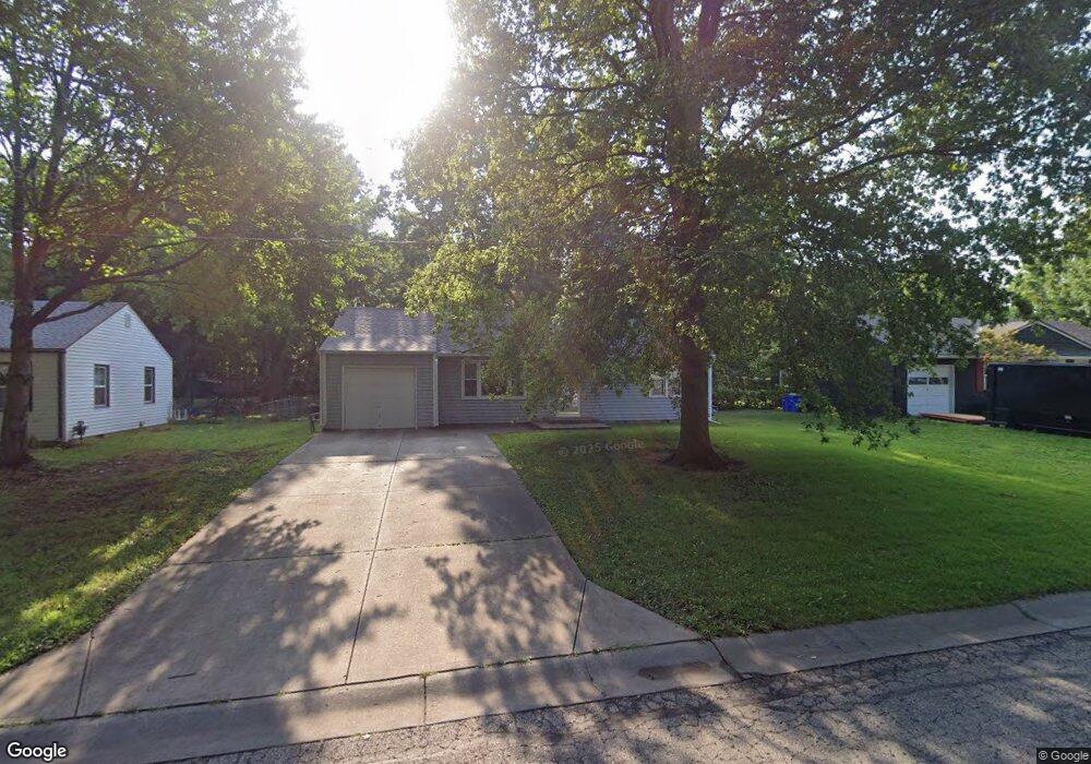 6627 Switzer St, Shawnee, KS 66203 - photo 1