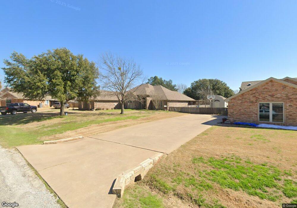 3928 Buena Vista Cir, Granbury, TX 76049 - photo 1
