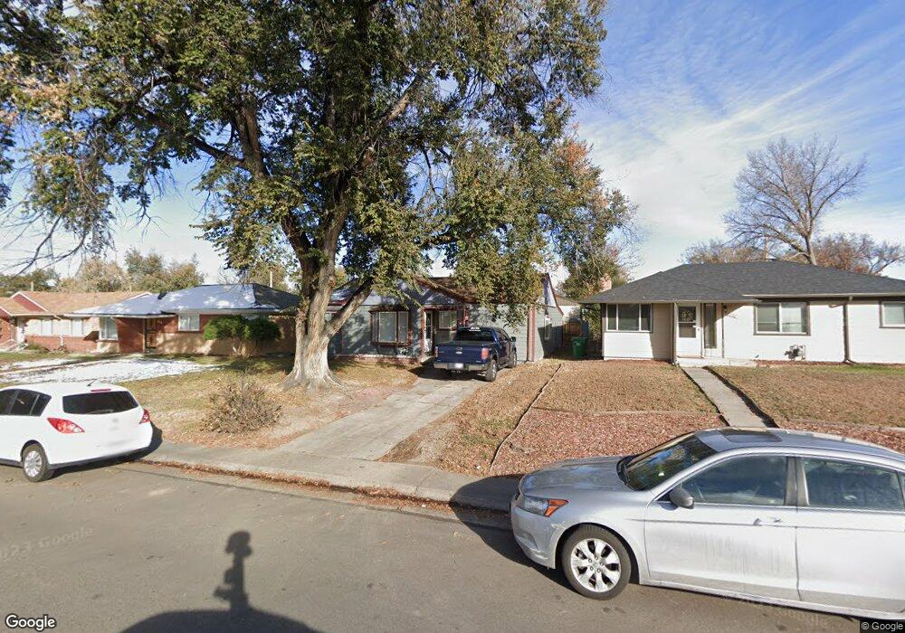 2240 Iola St, Aurora, CO 80010 - photo 1