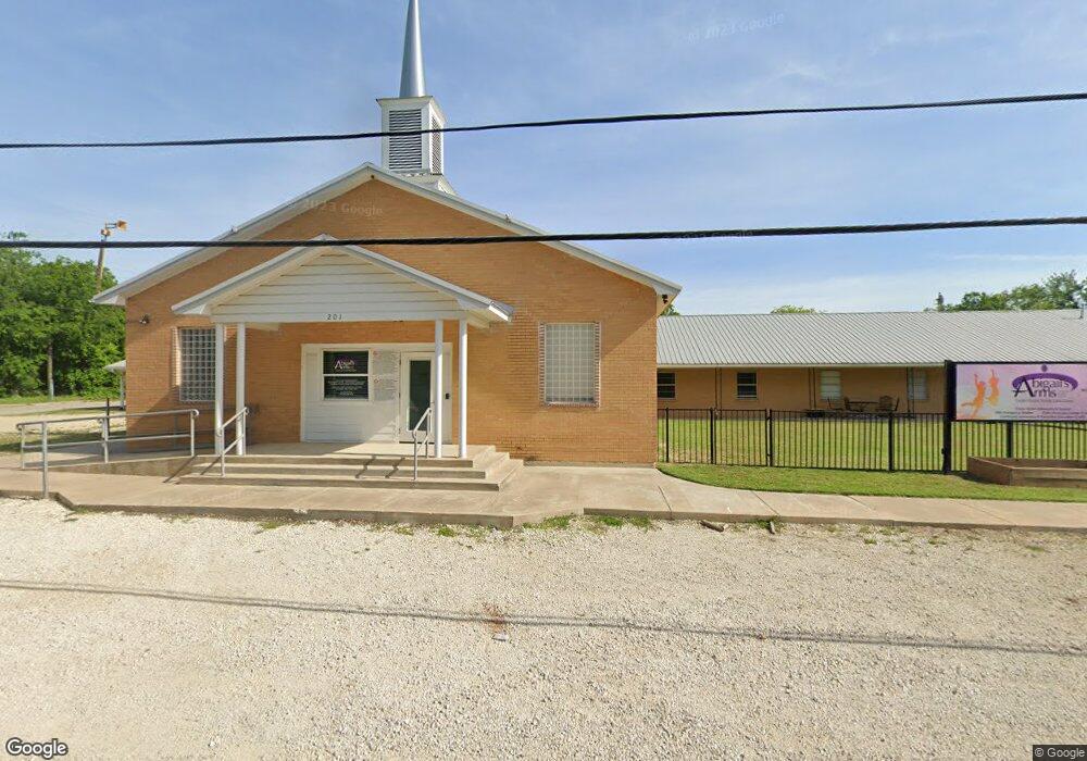 201 Harvey St, Gainesville, TX 76240 - photo 1