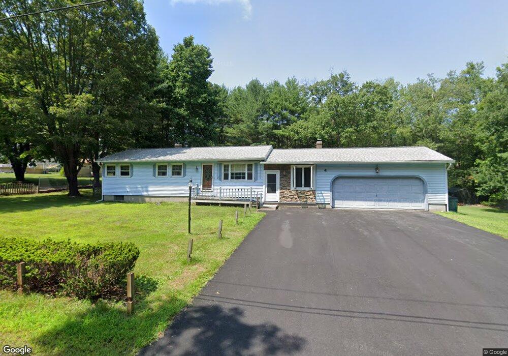 4 Gilboa Ct, Douglas, MA 01516 - photo 1