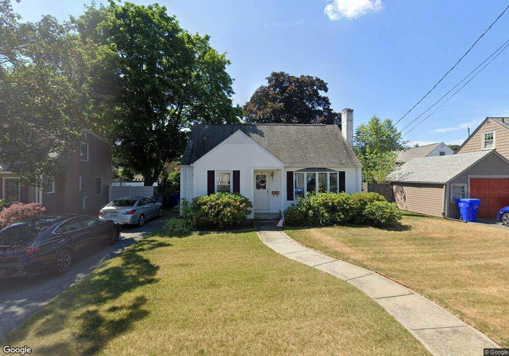 79 Cove St, Pawtucket, RI 02861 - photo 1