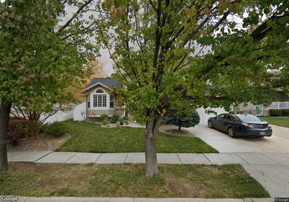 1548 Rockbridge Dr, Layton, UT 84041 - photo 1