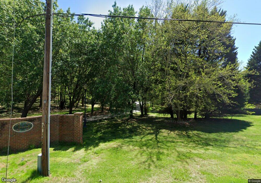 852 Foot Hills Rd, Greenville, SC 29617 - photo 1