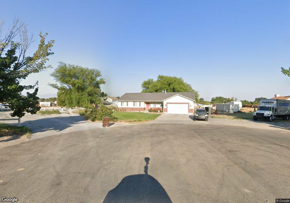 1919 Pebble Cir, Tooele, UT 84074 - photo 1