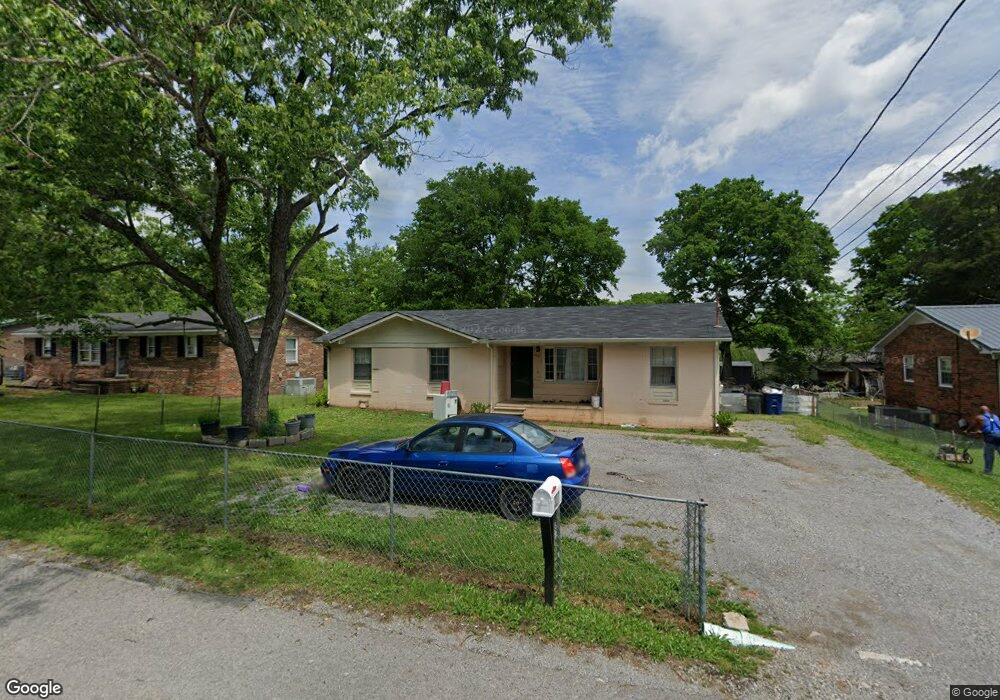 327 Maplewood Dr, Shelbyville, TN 37160 - photo 1