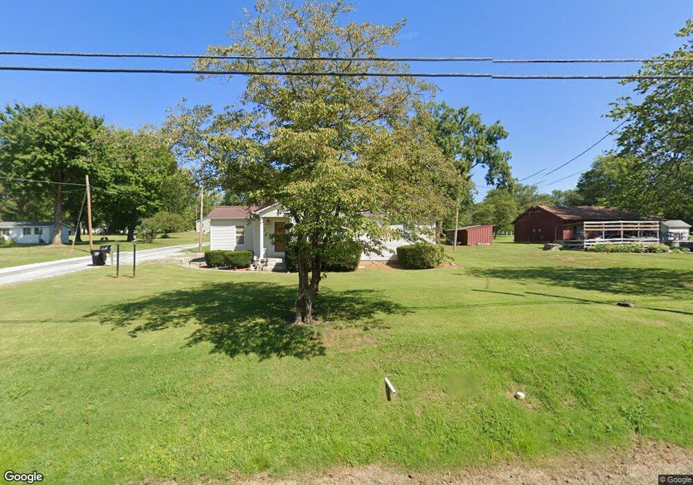 1812 Dorris Heights Rd, Harrisburg, IL 62946 - photo 1