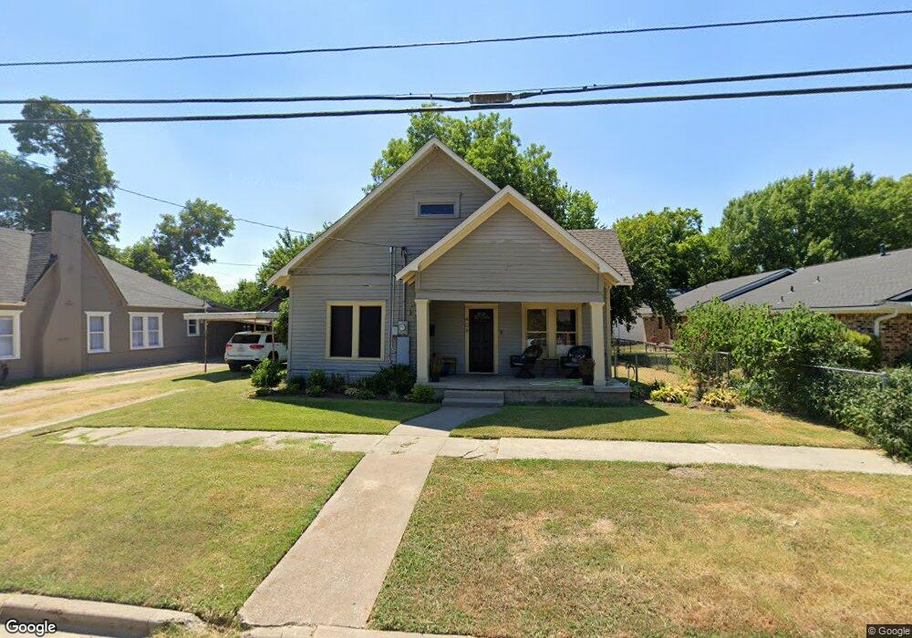 409 S Clements St, Gainesville, TX 76240 - photo 1