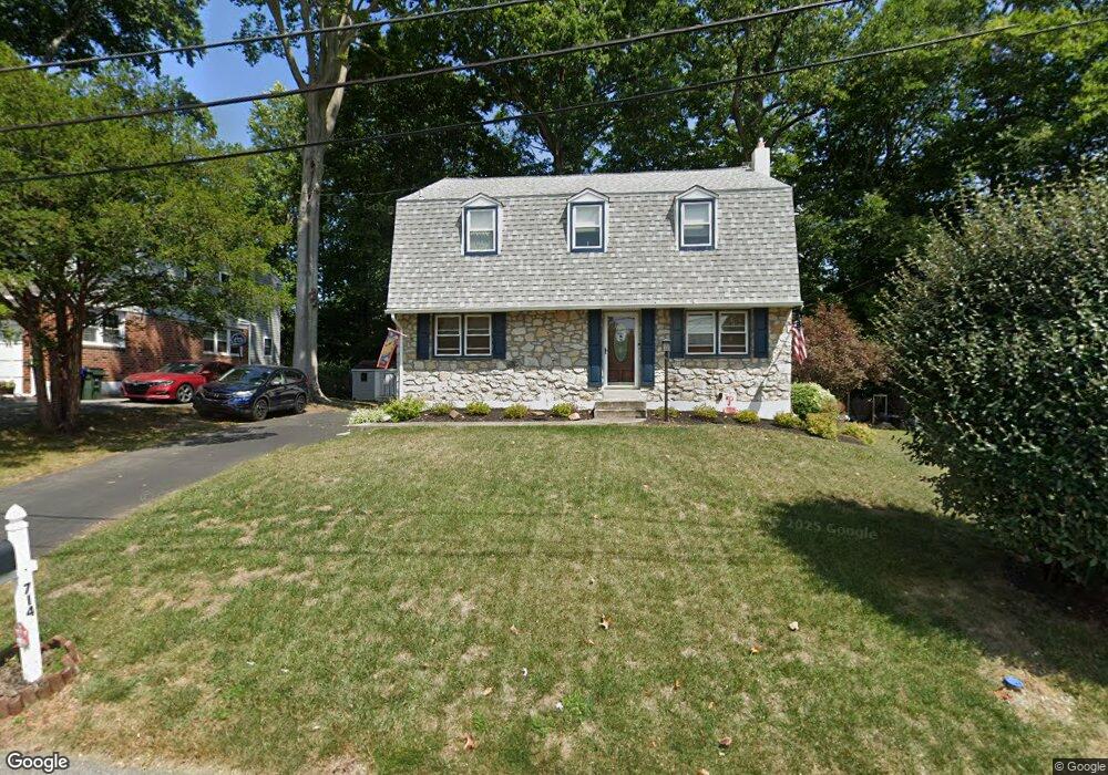 714 Devon Ln, Wallingford, PA 19086 - photo 1