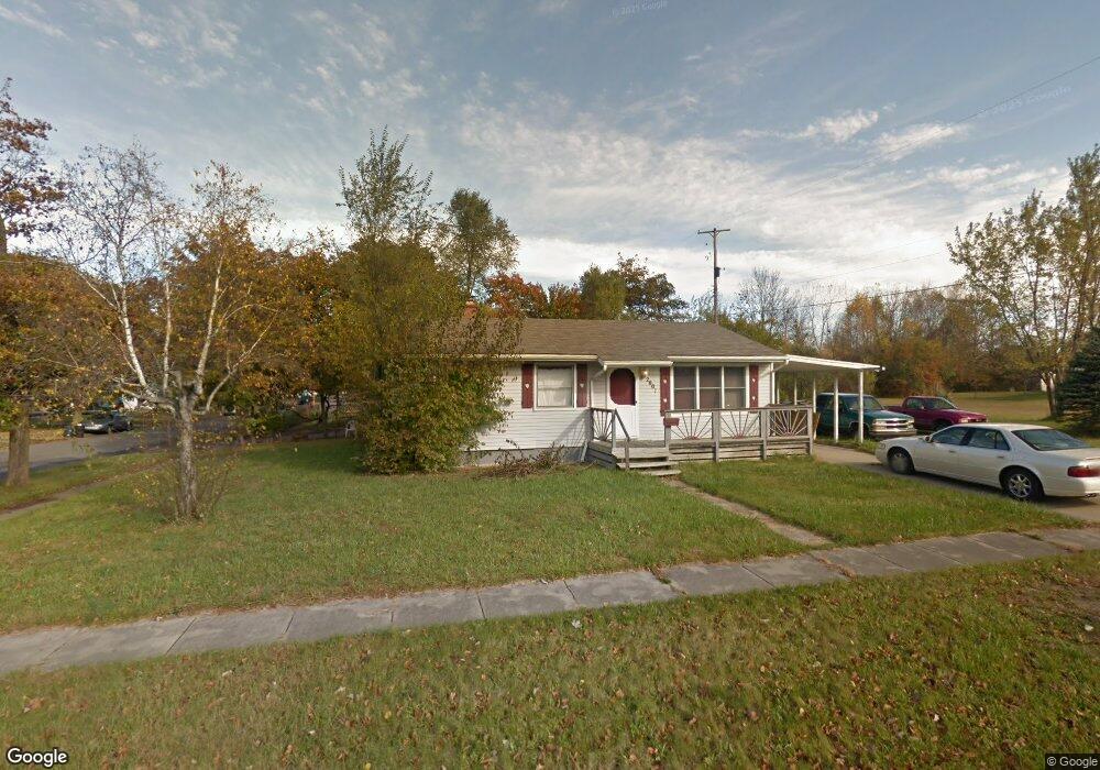 2801 Wilton Place, Flint, MI 48506 - photo 1