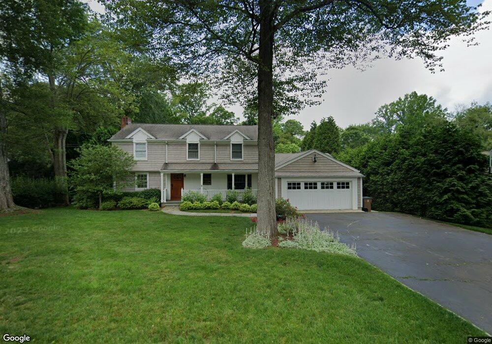 124 Club Rd, Stamford, CT 06905 - photo 1