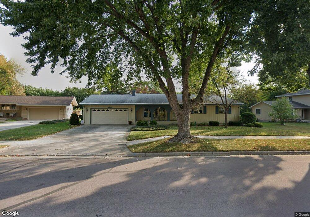 1311 Southridge Rd, New Ulm, MN 56073 - photo 1