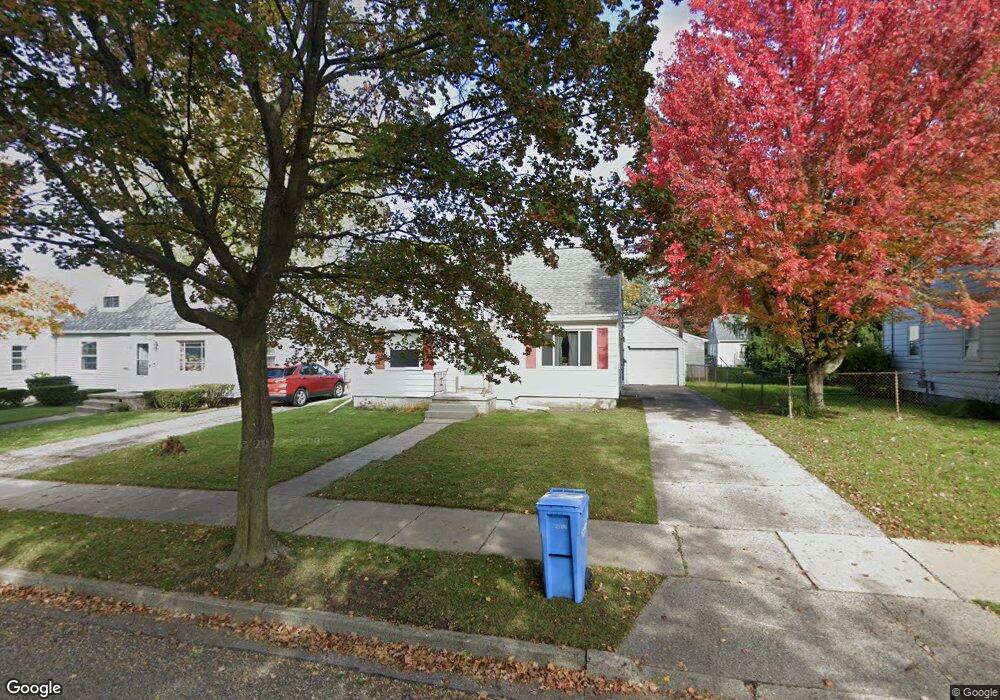 1516 W Rundle Ave, Lansing, MI 48910 - photo 1