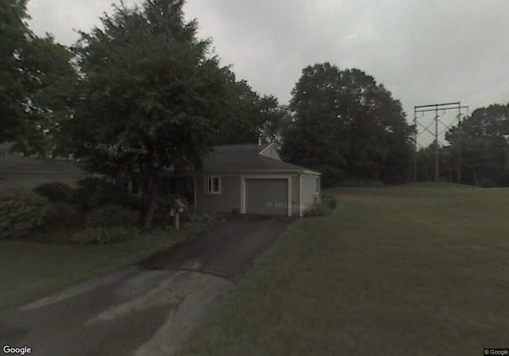 31 Walden Pond Dr, Nashua, NH 03064 - photo 1